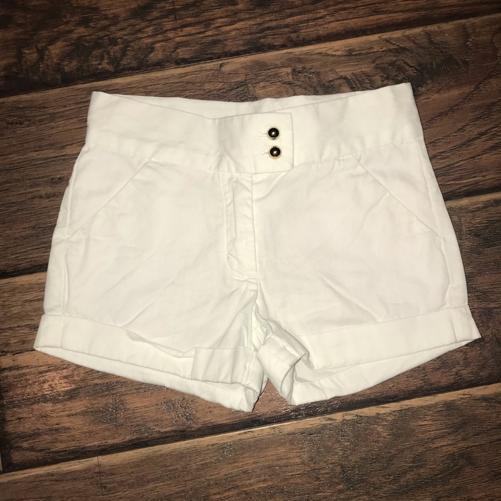 White, cotton shorts